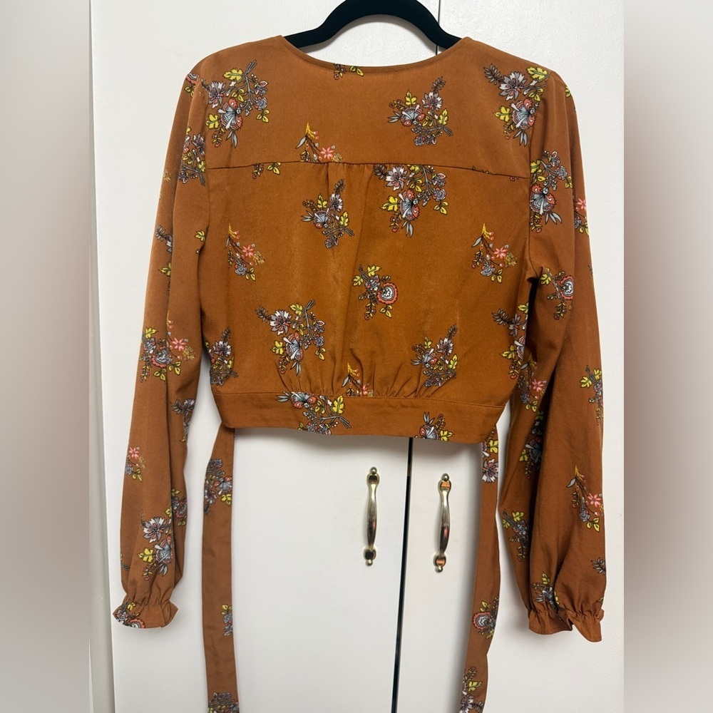 Floral Wrap Crop Top - Rust Brown - Picture 5 of 6